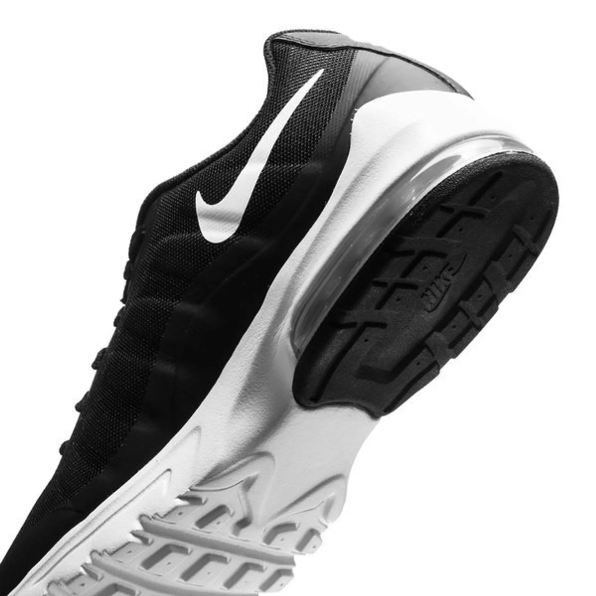Atlete NIKE Air Max Invigor 57