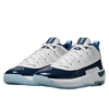 JORDAN MAX AURA 7