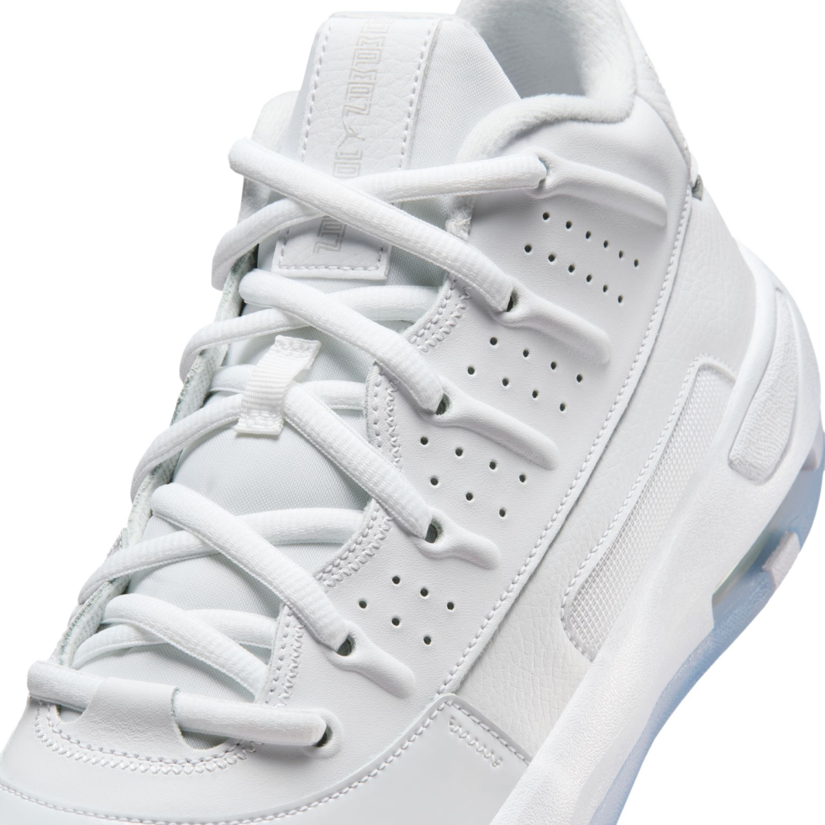 JORDAN MAX AURA 7