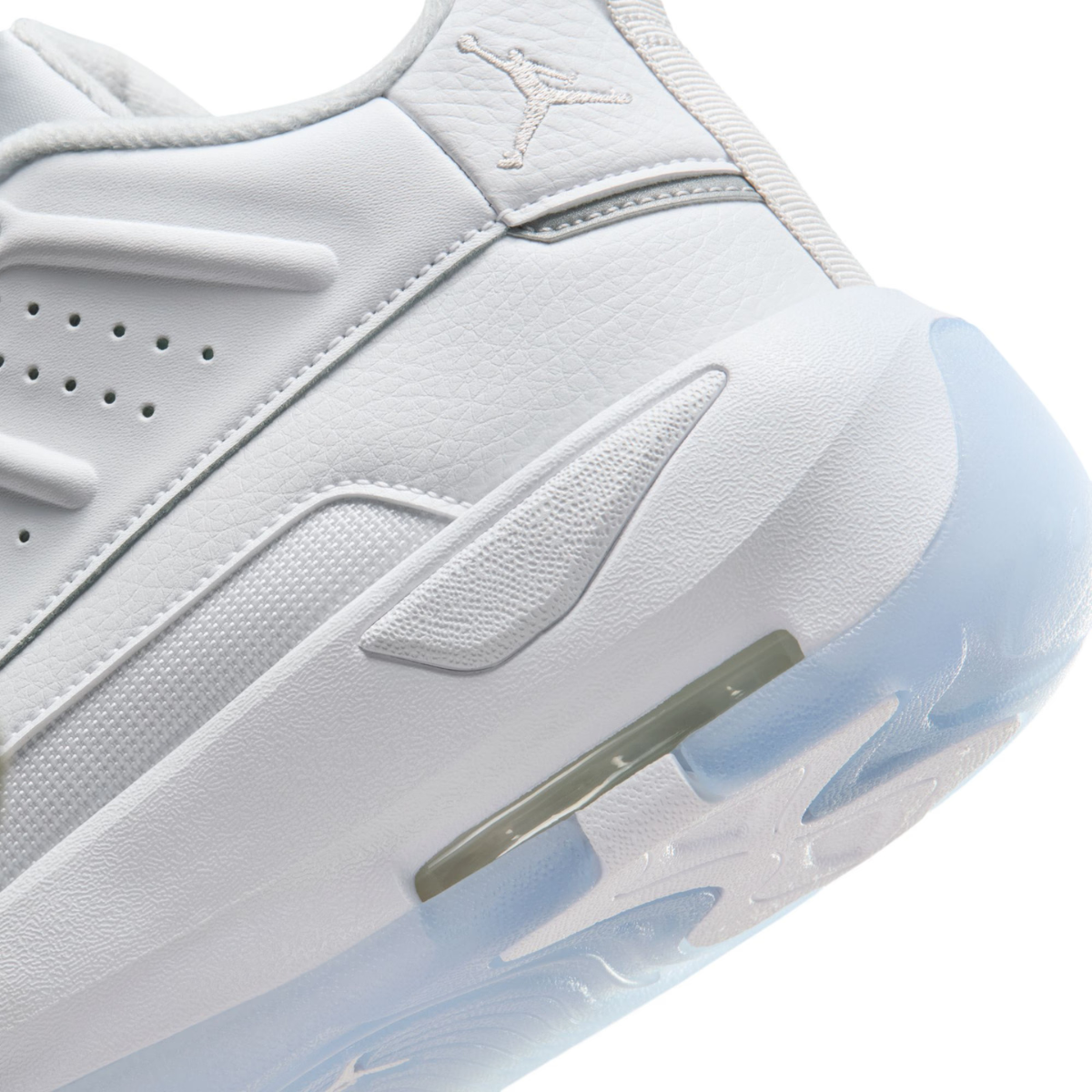 JORDAN MAX AURA 7