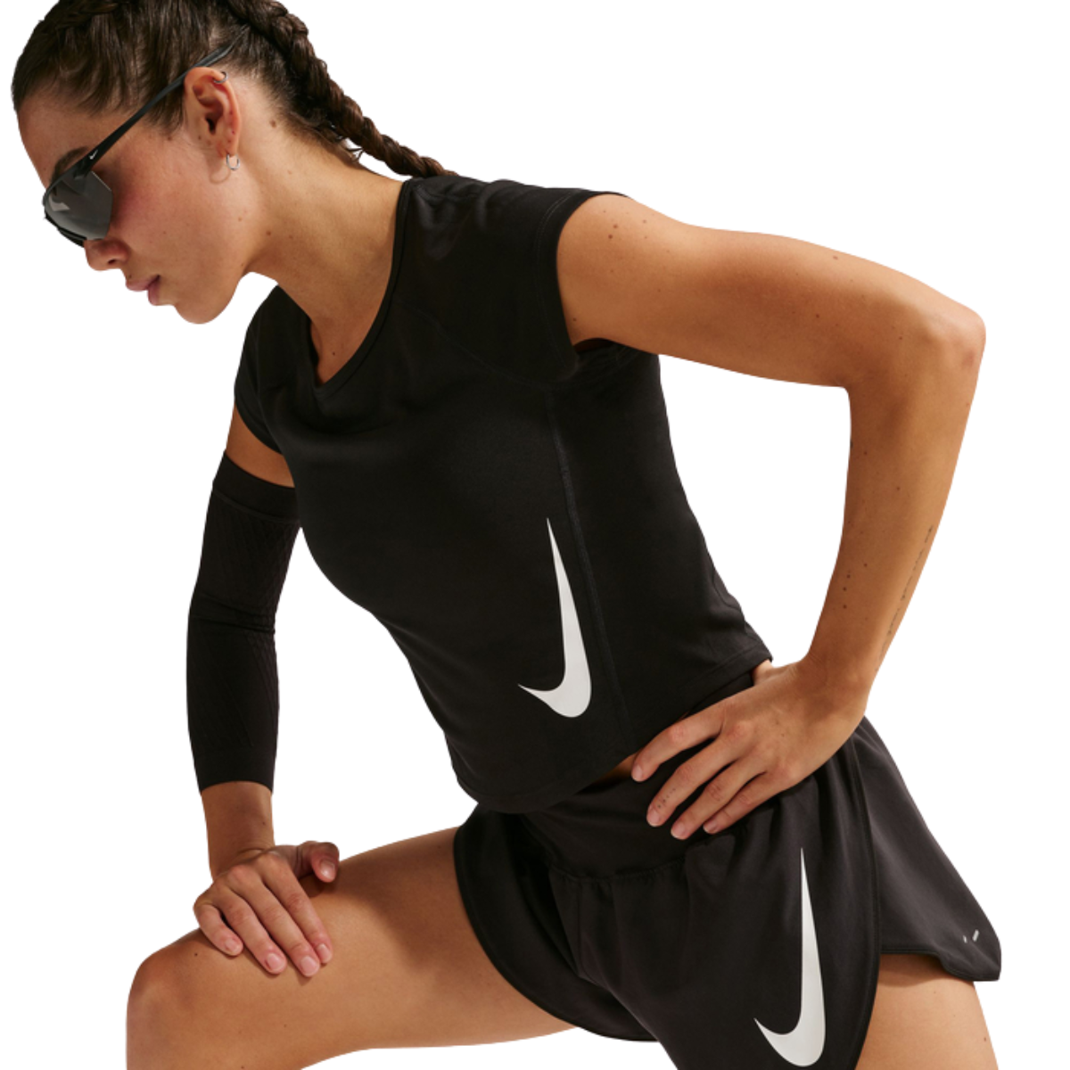 W NK TEMPO SWOOSH RUN DF SS