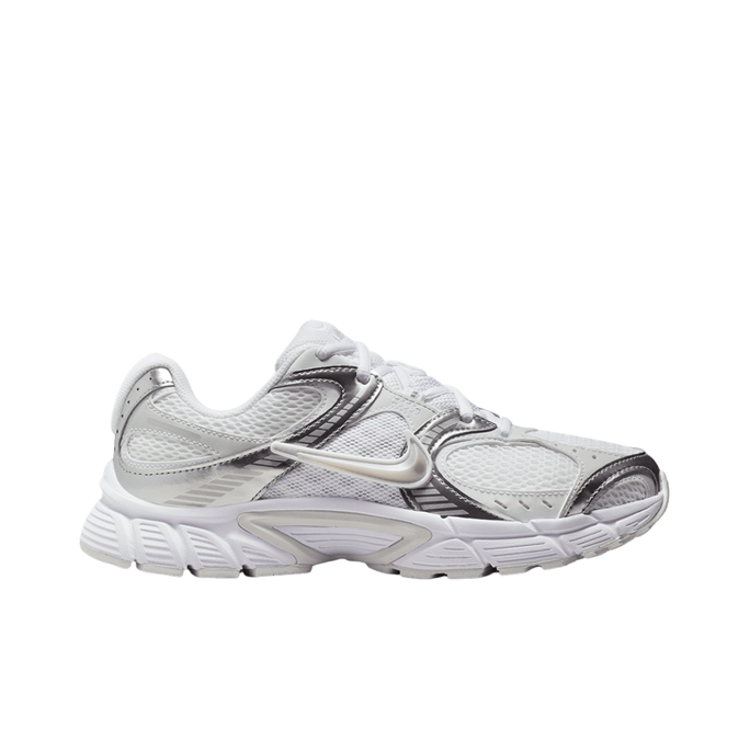 W NIKE V5 RNR